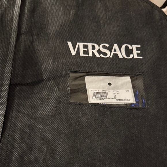 ♥️ NEW Versace Black Garment Bag - Picture 2 of 2